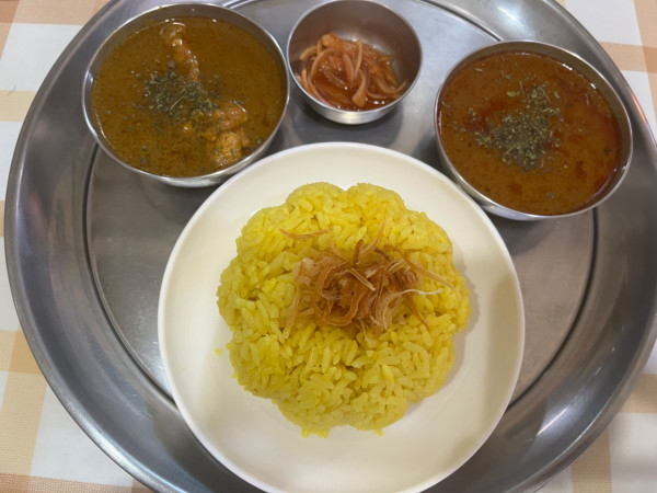 「ランチ2種類セット、チキン、マトン、ライス」@バーワルチーの写真