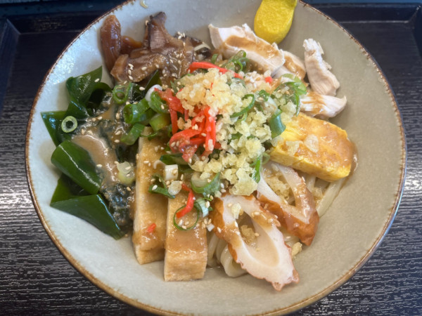「冷やし中華うどん、大盛」@讃岐ブルース 飯田橋の写真