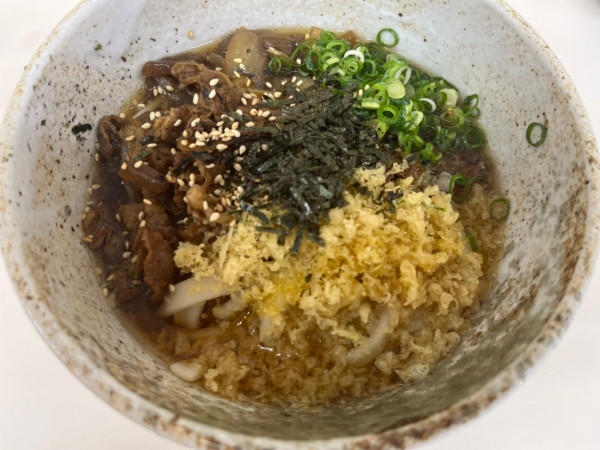 「冷やしうどん、牛肉」@白河そばの写真
