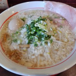 背脂らあめん　：濃いめ、ギタギタ、ニンニク多め　＋味玉：㋚