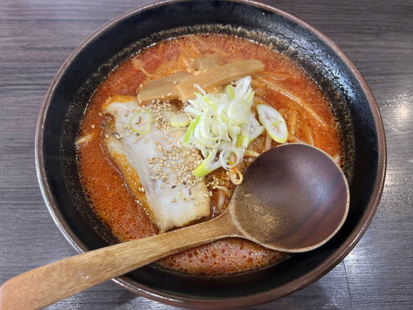 「さっぽろ辛味噌　大辛　肉入り950円」@札幌麺や 鬼てつの写真