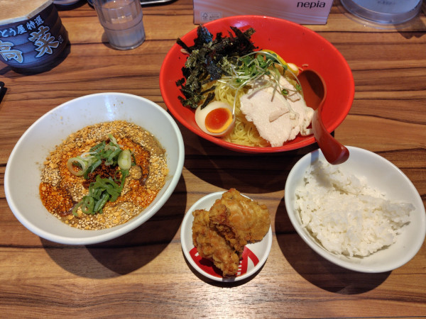 「冷やし豚骨つけ麺大盛980円（夏季限定）、Cセット320円」@ラー麺 ずんどう屋 鳥取湖山店の写真