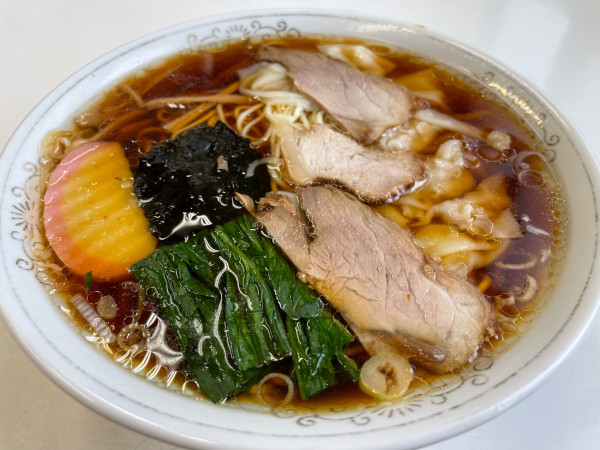 「ワンタンメン」@味世屋食堂の写真