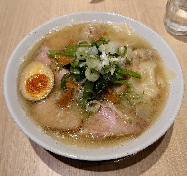 「特製塩中華そば(麺少なめ、1450円)」@桜上水 船越の写真