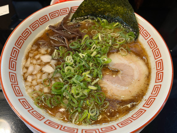 「魚介豚骨らーめん」@博多長浜らーめん 六角堂 八王子店の写真