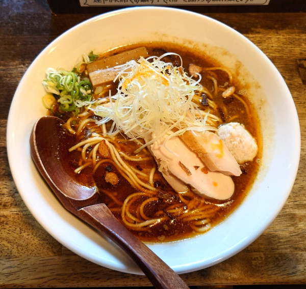 「紅らーめん(1050円)」@らーめん チキントの写真