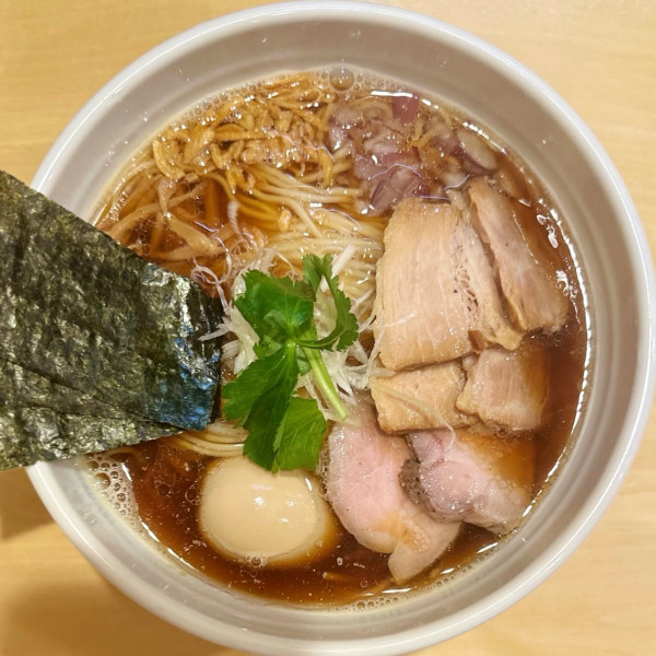 「特製純煮干しらーめん大盛り」@麺庭 つむぎの写真