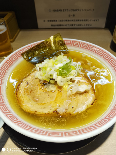 「豚バラ中華そば　塩」@まるえ中華そばの写真