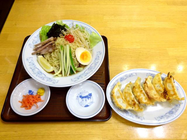 「冷やし中華，餃子セット(1,070円)」@ぎょうざの満洲 志木東口店の写真