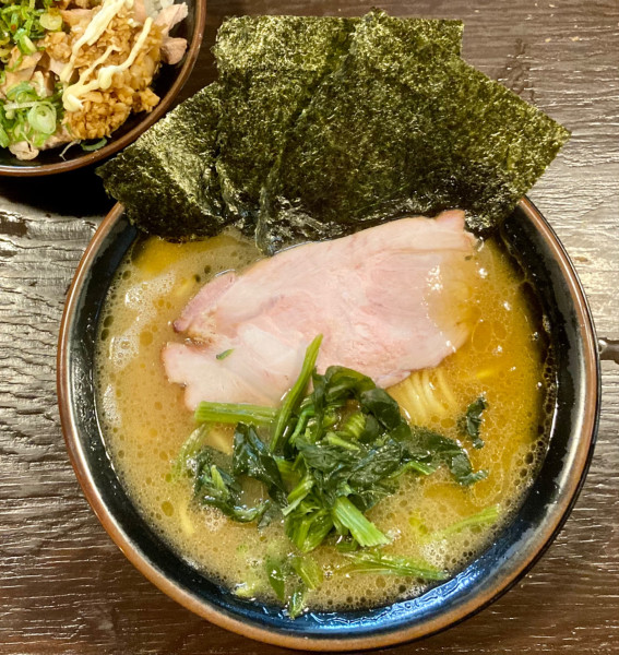 「ラーメン950円+まかない飯350円」@西池袋 皇綱家 三鷹大沢店の写真