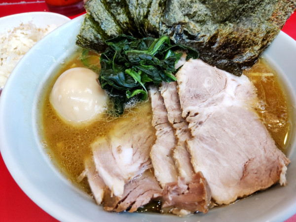 「AREA51＋のり、ライス×２」@横浜ラーメン 武蔵家 大井町店の写真