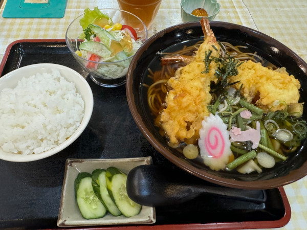 「天ぷらそばセット」@和食のじょうやま ベルシャイン伊那店の写真