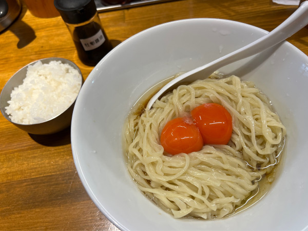 「龍のたまごのまぜ麺 大盛」@馳走麺 狸穴の写真