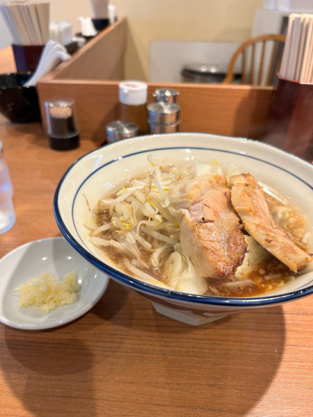 「醤油とんこつ　880円」@らーめん勇の写真