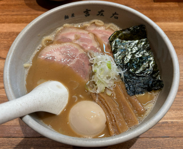 「味玉らーめん＋チャーシュー」@麺屋吉左右の写真