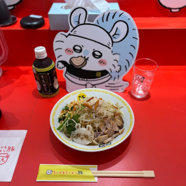 「【期間限定】冷やし中華(柿の種トッピング)」@ちいかわラーメン 豚 名古屋パルコの写真