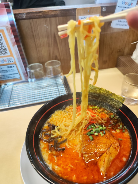 「旨辛とんこつラーメン」@ラーメン屋 壱番亭 小見川店の写真