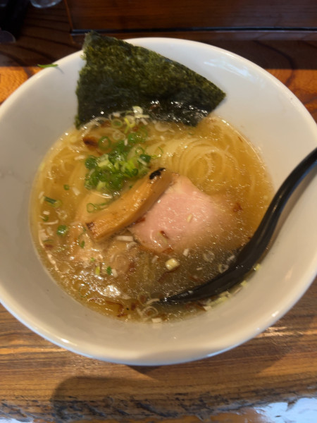 「塩ラーメン」@NAMBA 龍旗信RIZE 大阪なんば店の写真