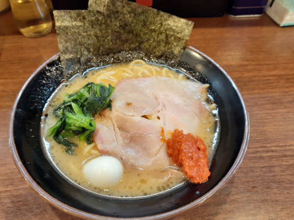 「醤油ラーメン」@横浜家系ラーメン 大岡家 鶴川店の写真