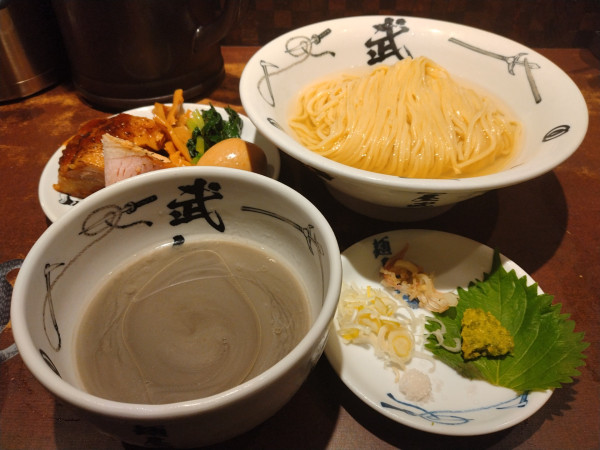 「伊吹いりこの冷やしつけ麺」@麺屋武蔵 武仁の写真