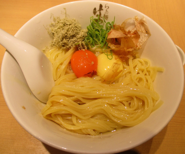 「＜季節限定＞紅白TKM　900円」@らぁ麺 はやし田 中目黒店の写真