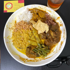 ファミリーケータリンの画像