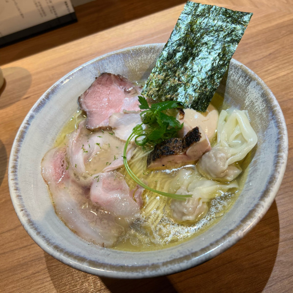 「特上塩らぁめん」@Japanese Ramen 五感の写真