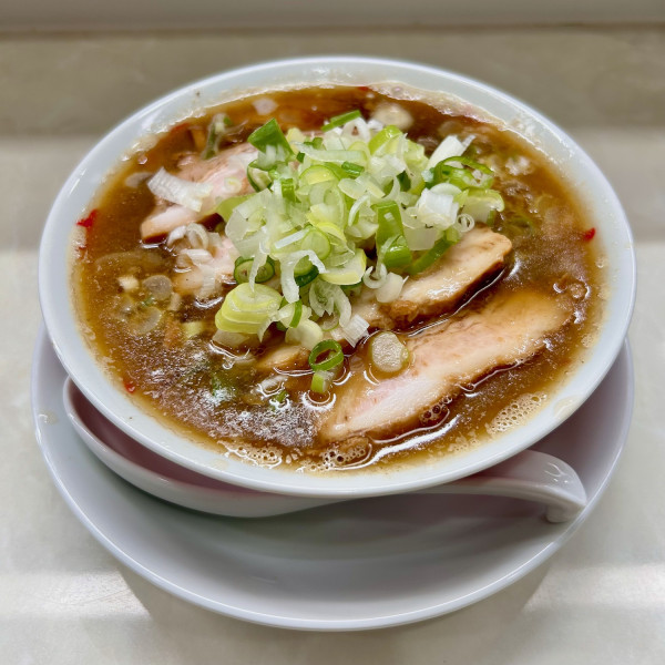 中華そば（860円：キャッシュレス注意：開店記念チャーシュー追加サービス）