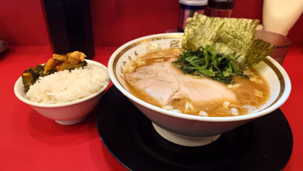 「ラーメン＋ライス」@大輝家直系 麺屋 旭の写真