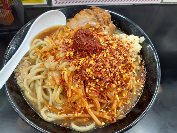 「ぎ郎中盛、レッドスネーク」@らーめん ぎょうてん屋 町田店の写真