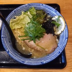 濃厚鶏RAMEN￥930＋ライス￥180