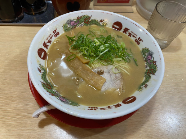「らーめん（こってり・麺固）940円」@天下一品 川崎店の写真