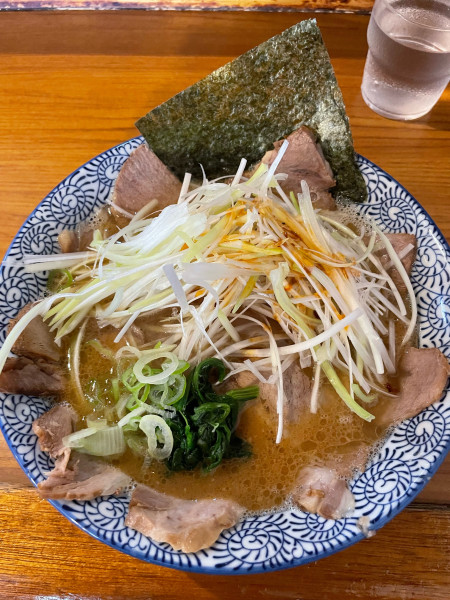 「醤油　ネギチャーシュー」@沖縄宮古島ラーメン 天晴の写真