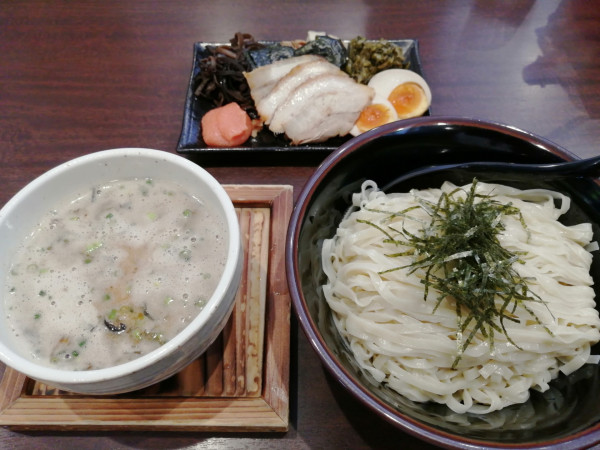 「つけ麺 全部のせ(大盛り)」@二代目 白神 各務原店の写真