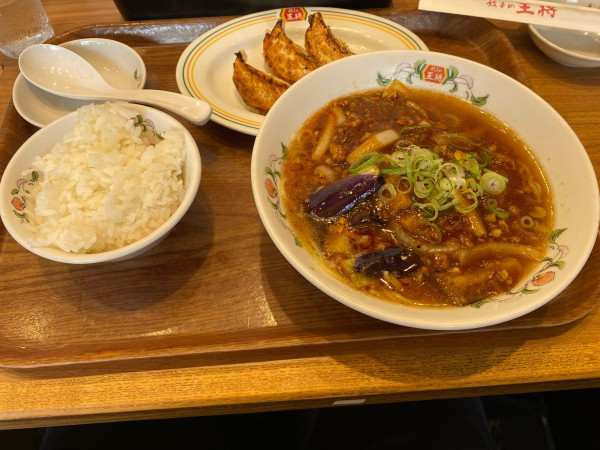 「8月限定麻婆茄子ラーメンBセット1,090円」@餃子の王将 小田急マルシェ秦野店の写真