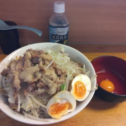 小ラーメン(汁なし)、味玉