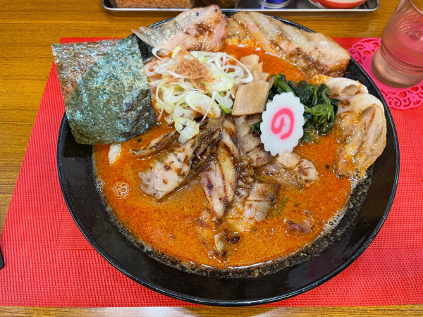 「辛みそ3種の炙りmixチャーシュー」@ラーメン 喜楽の写真