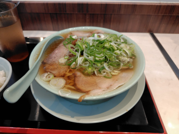 「ネギ中華そば¥800」@新橋ニューともちんラーメン 川崎駅前店の写真