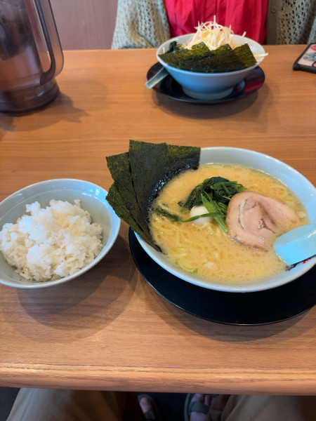 「ラーメン　ライス」@町田商店 岩切店の写真