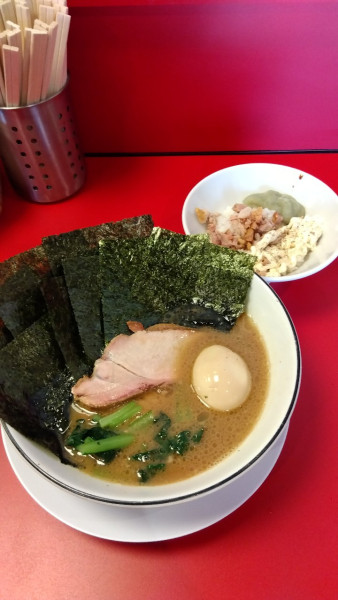 「特製ラーメン+半チャーシューまぶし」@家系ラーメン 王道家直系 修の写真
