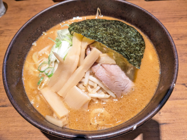 「味噌らーめん」@北海道らーめん 楓 横浜西口店の写真