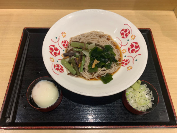 「朝限定メニュー　朝食そば（冷）」@いろり庵きらく 東京京葉店の写真