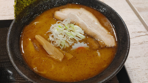 「濃厚魚介らーめん」@中華そば 太陽軒 イオン南松本店の写真