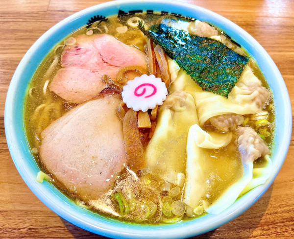 「ワンタン麺塩（1030円）」@飯村製作所の写真