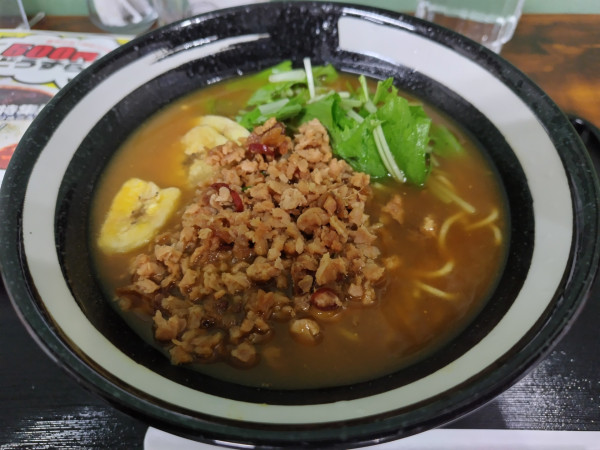 「ＢＥＳＴカレーラーメン　※㋗で５００円　＋ＢＥ大豆ミート」@BEST KITCHEN ラーメン部の写真