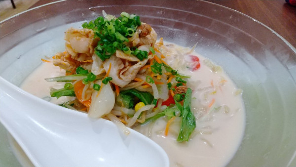 「#豚しゃぶ冷やしちゃんぽん」@リンガーハット 横浜ノースポートモール店の写真