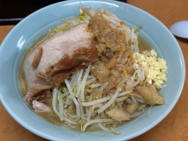 「小ラーメン麺200g」@立川マシマシ ロイヤルスープの写真