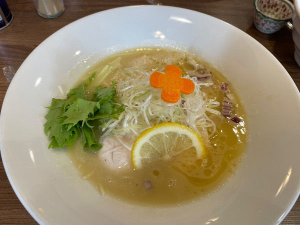 「鶏白湯」@麺や コリキの写真