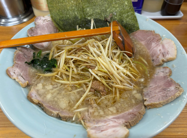 「ネギコテチャーシューメン」@ラーメンショップ 椿 松伏店の写真