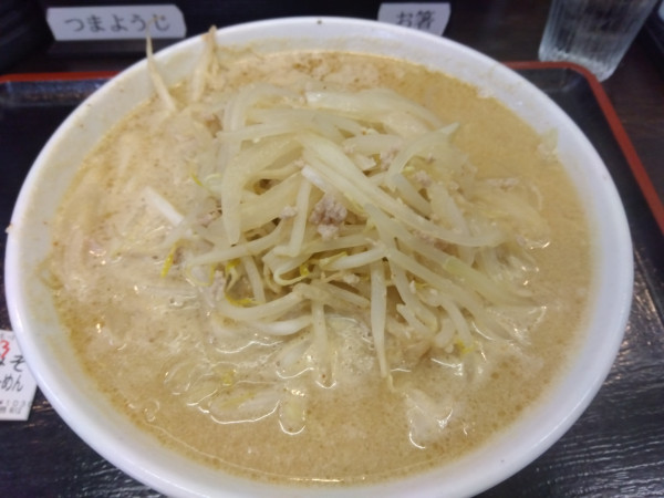 「味噌ラーメン(1030円)」@味八宝の写真